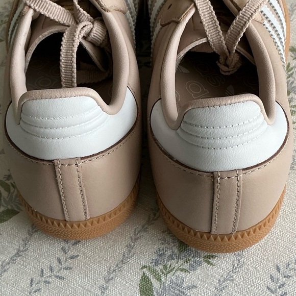 adidas Beige Low-Top Sneakers with White Stripes - Picture 6 of 7